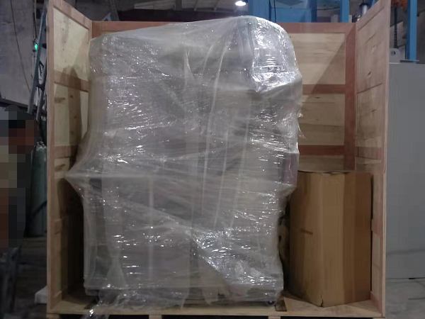 環(huán)保無塵回收式噴砂機1